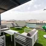 Lola's Apartament *